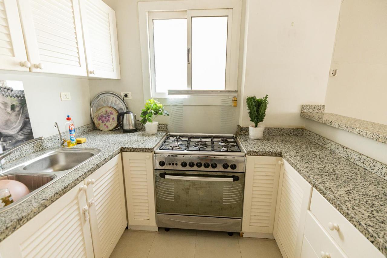 Lily Mint Spacious 3br In Maadi W-tv And Wifi Cairo
