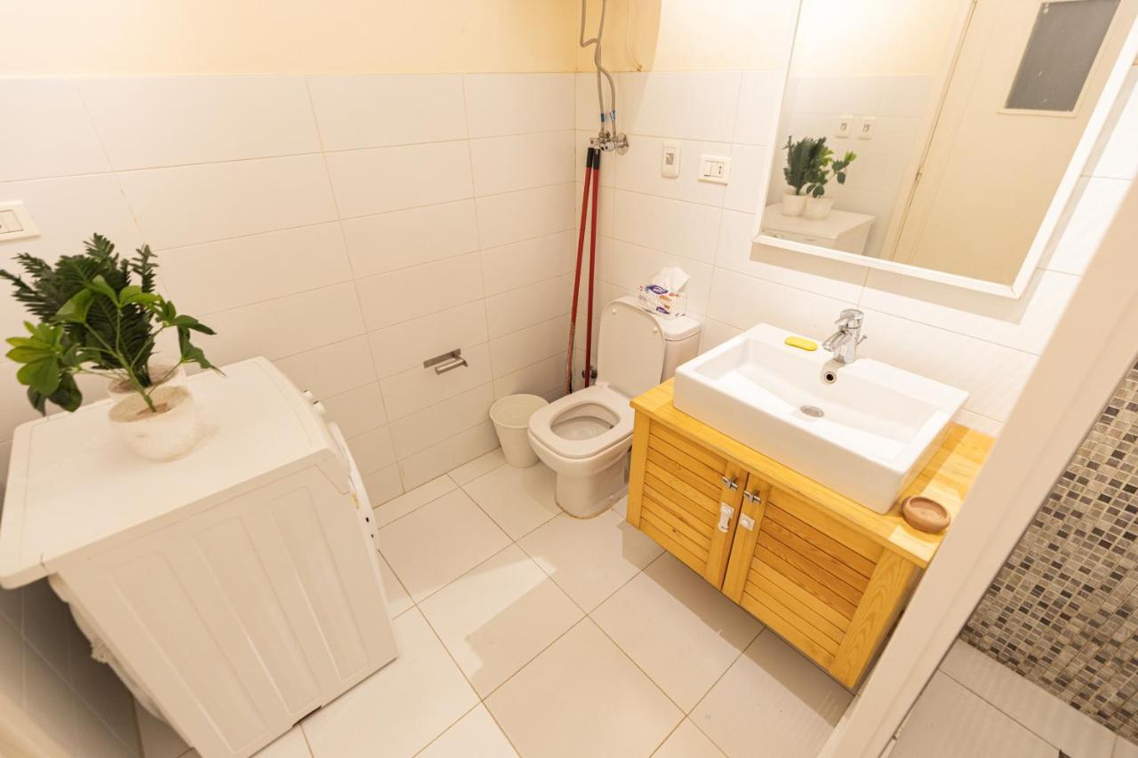 Lily Mint Spacious 3br In Maadi W-tv And Wifi Apartment Cairo