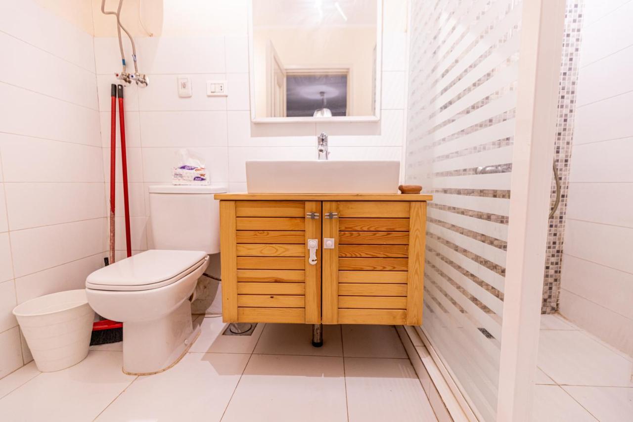 Lily Mint Spacious 3br In Maadi W-tv And Wifi Apartment Cairo